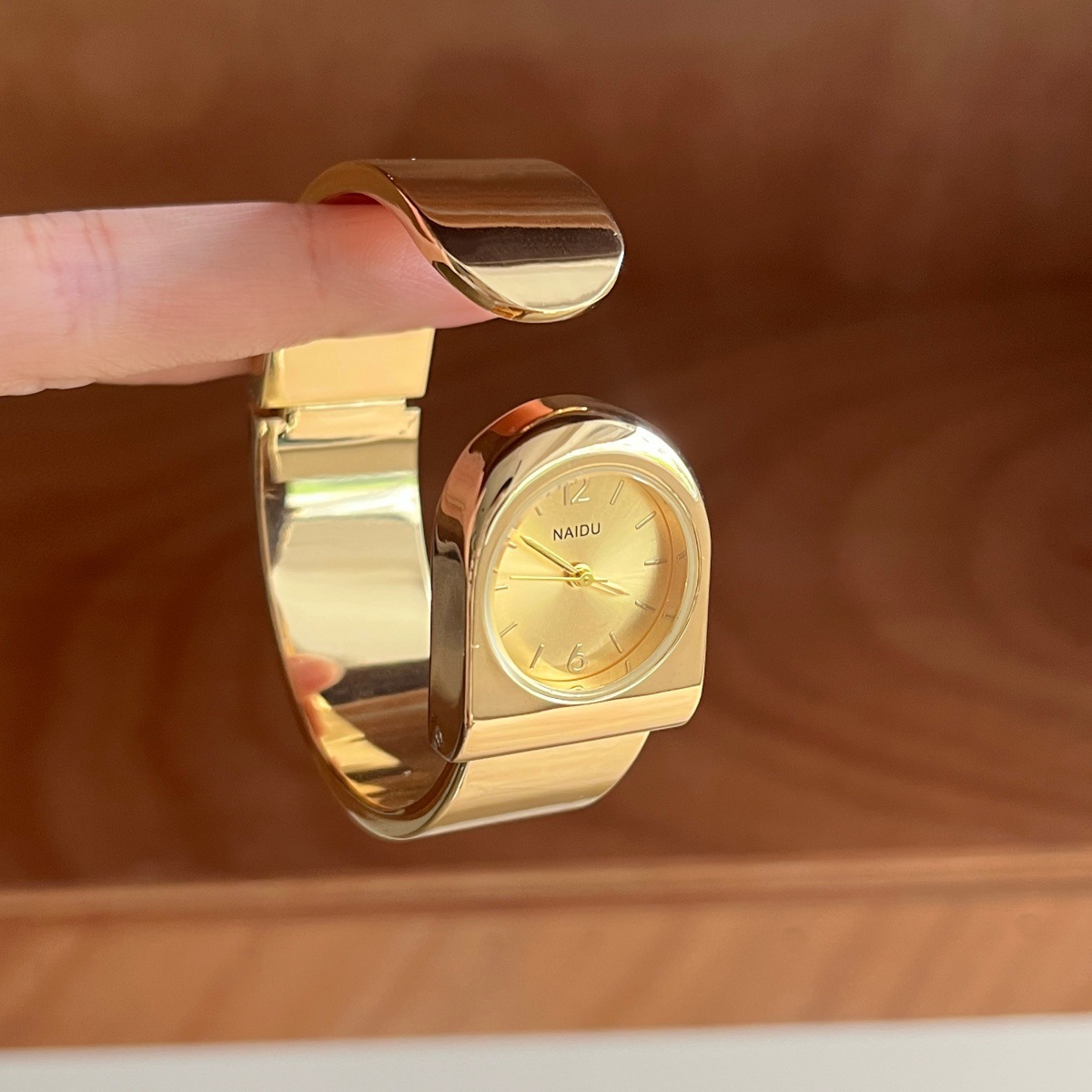 Luxury Watch Levels - Новые золотые часы-браслет 2026 года: женские,