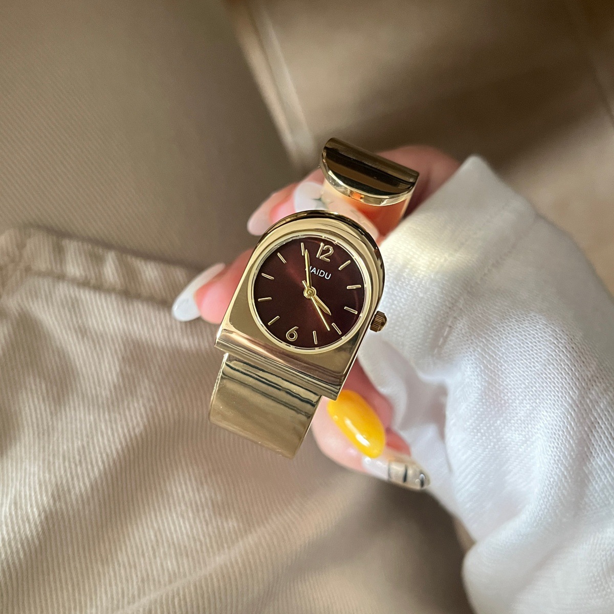 Новые золотые часы-браслет 202 – обзор и цена Luxury Watch Levels