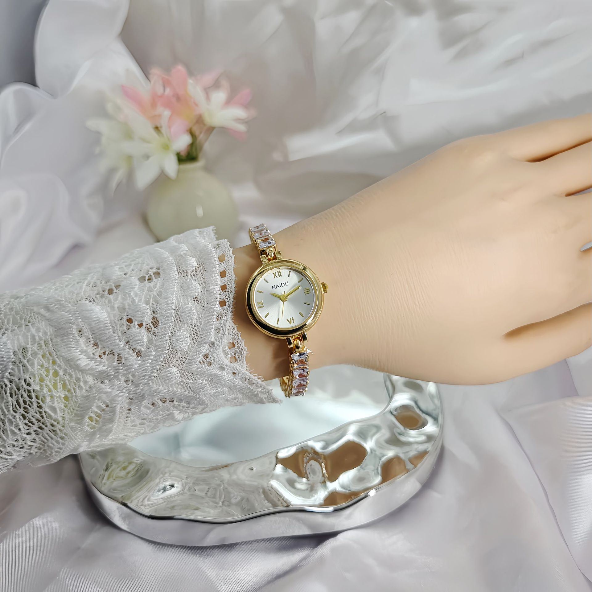 Новые модные женские часы-брас – обзор и цена Luxury Watch Levels